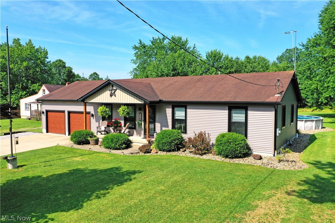 4895 Woodrow Avenue NW Warren OH 44483