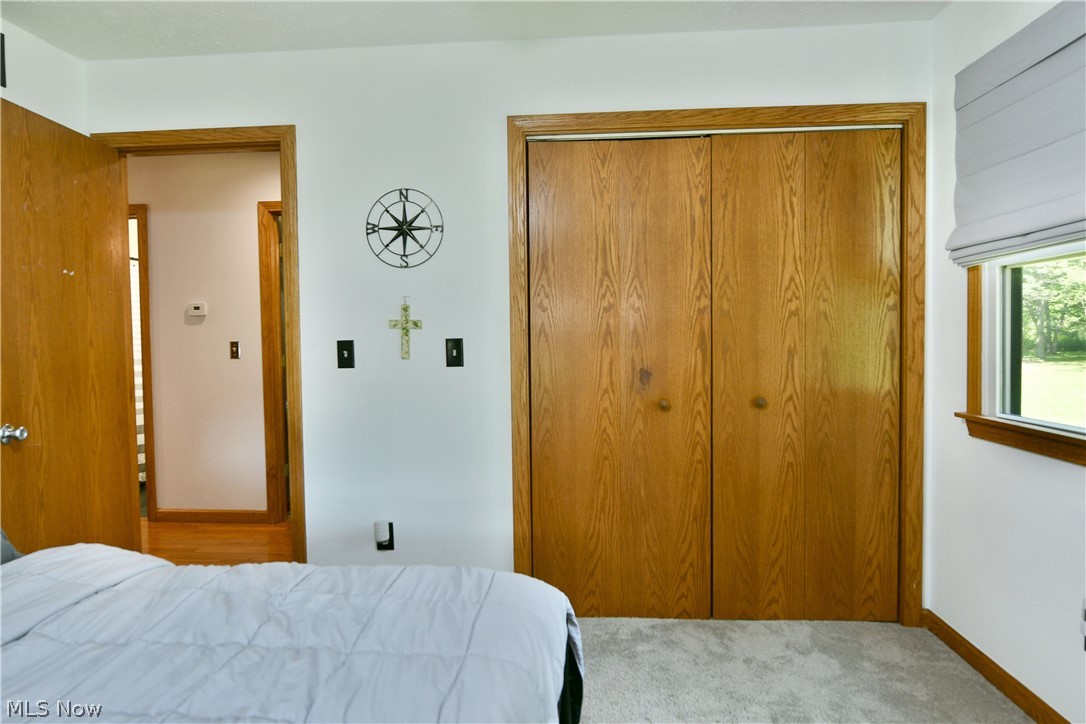 4895 Woodrow Avenue NW Warren OH 44483