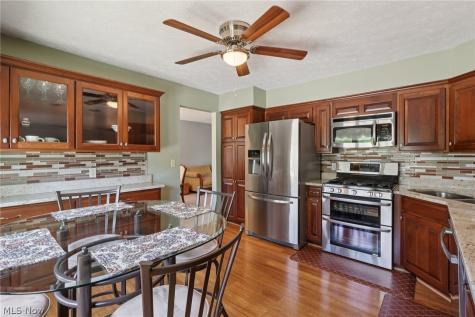 14784 Stone Creek Oval Strongsville OH 44149