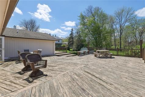 14784 Stone Creek Oval Strongsville OH 44149