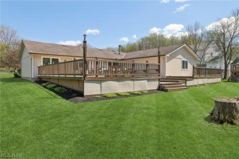 14784 Stone Creek Oval Strongsville OH 44149
