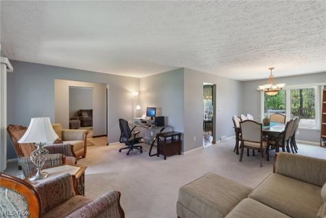 14784 Stone Creek Oval Strongsville OH 44149