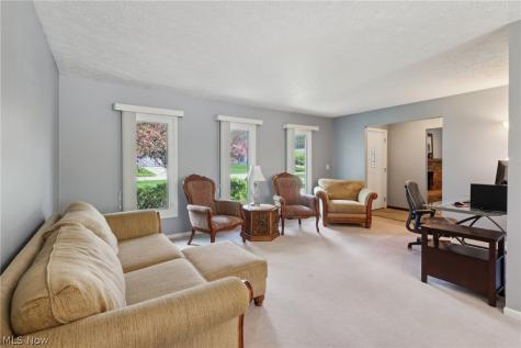 14784 Stone Creek Oval Strongsville OH 44149