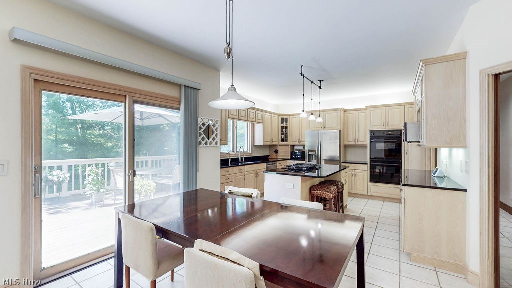 10 Deep Creek Lane Moreland Hills OH 44022