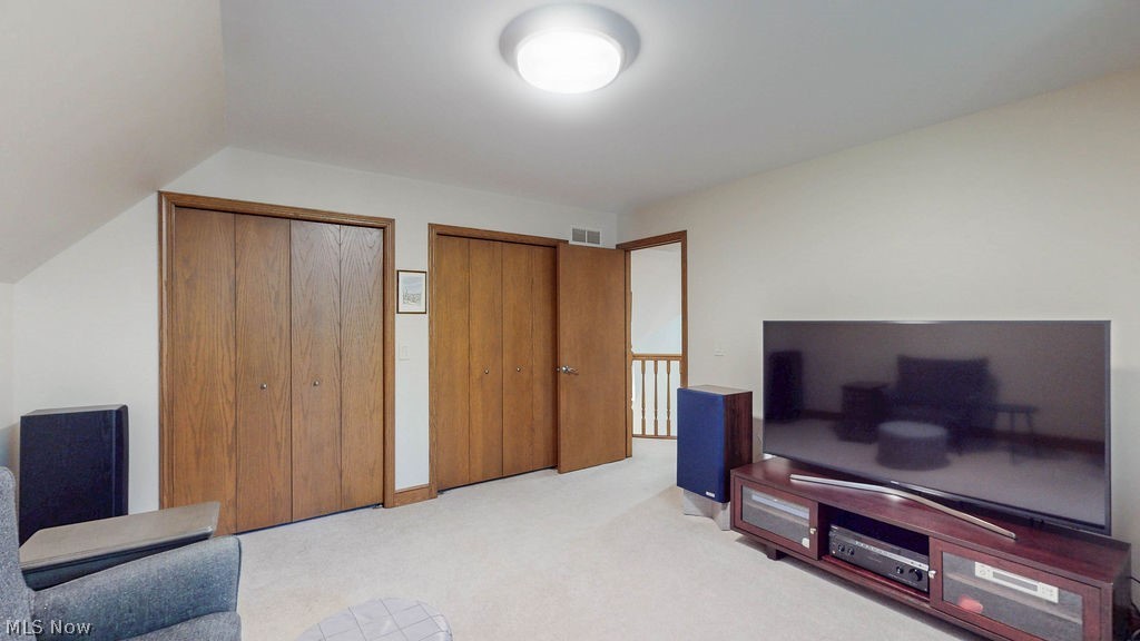 10 Deep Creek Lane Moreland Hills OH 44022