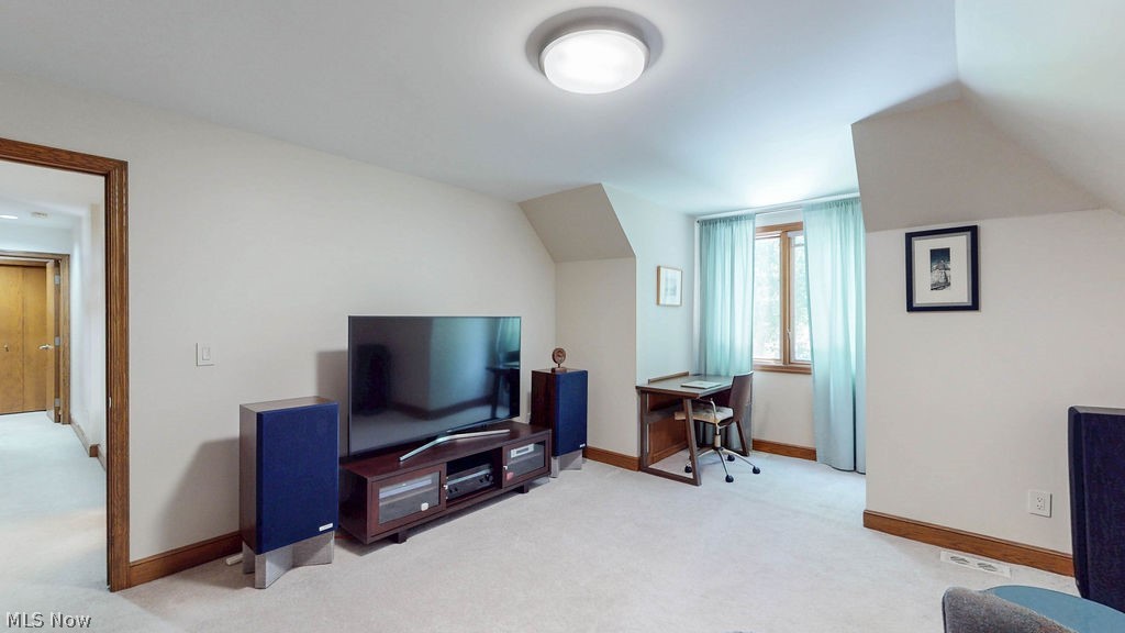 10 Deep Creek Lane Moreland Hills OH 44022