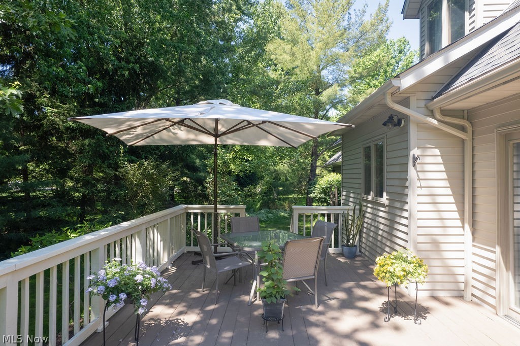 10 Deep Creek Lane Moreland Hills OH 44022