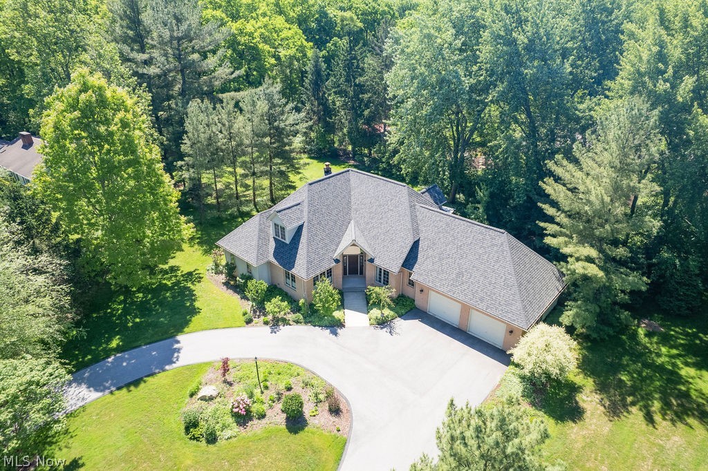 10 Deep Creek Lane Moreland Hills OH 44022