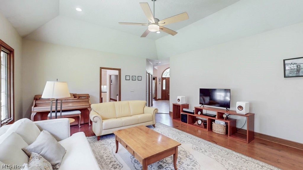 10 Deep Creek Lane Moreland Hills OH 44022