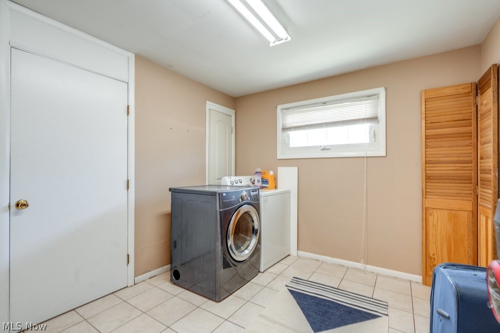 22 Van Doren Drive Cuyahoga Falls OH 44221