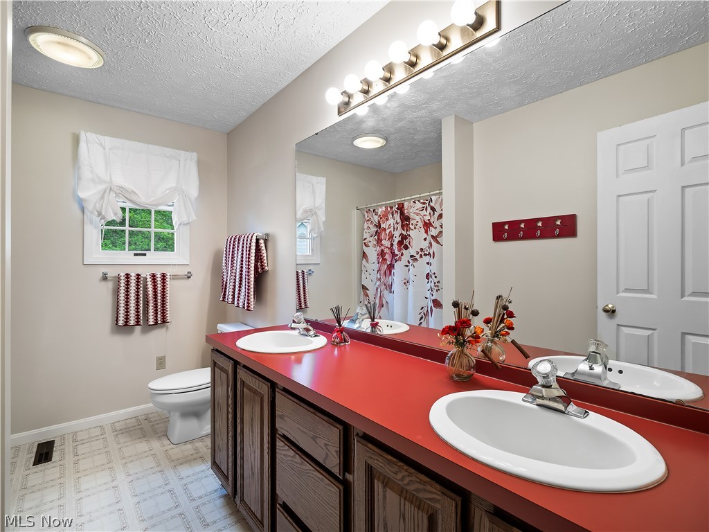 32225 Augusta Drive Avon Lake OH 44012