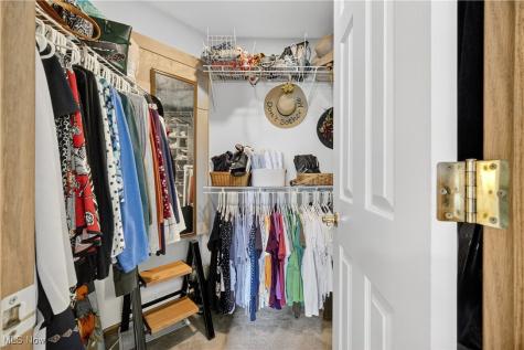 3473 Auvergne Oval Brunswick OH 44212