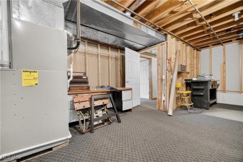 3473 Auvergne Oval Brunswick OH 44212