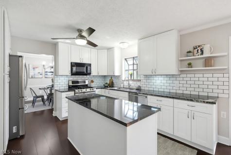 400 Seneca Court Avon Lake OH 44012