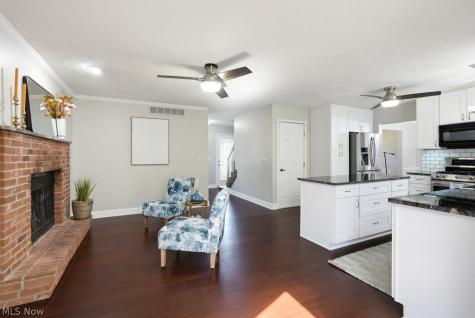 400 Seneca Court Avon Lake OH 44012