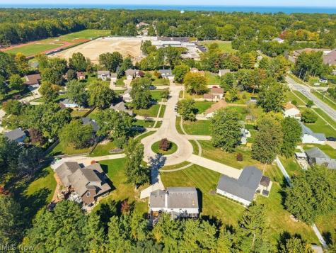 400 Seneca Court Avon Lake OH 44012