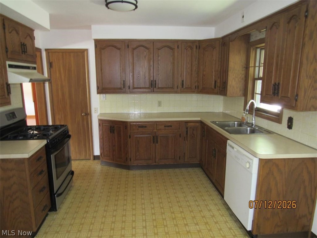21441 Fuller Avenue Euclid OH 44123