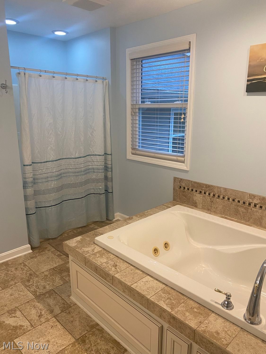 6328 Oak Tree Drive S Lorain OH 44053