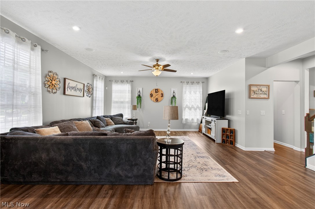 6115 Llanfair Street SW Massillon OH 44646