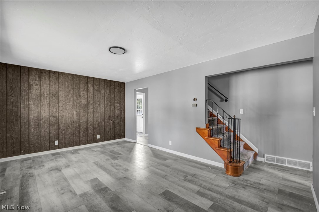 297 Paul Street Bedford OH 44146