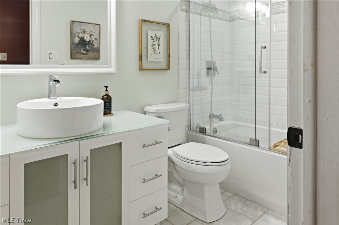 6987 White Oak Drive Hubbard OH 44425