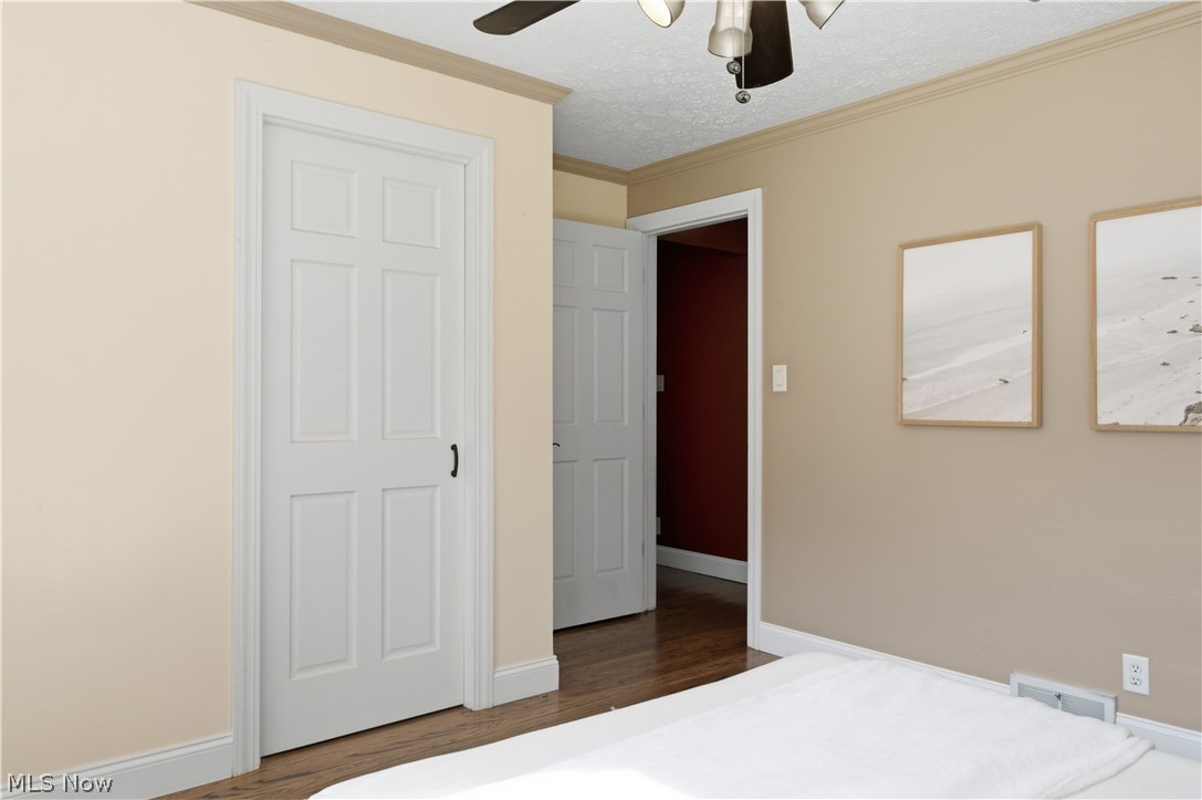 6987 White Oak Drive Hubbard OH 44425