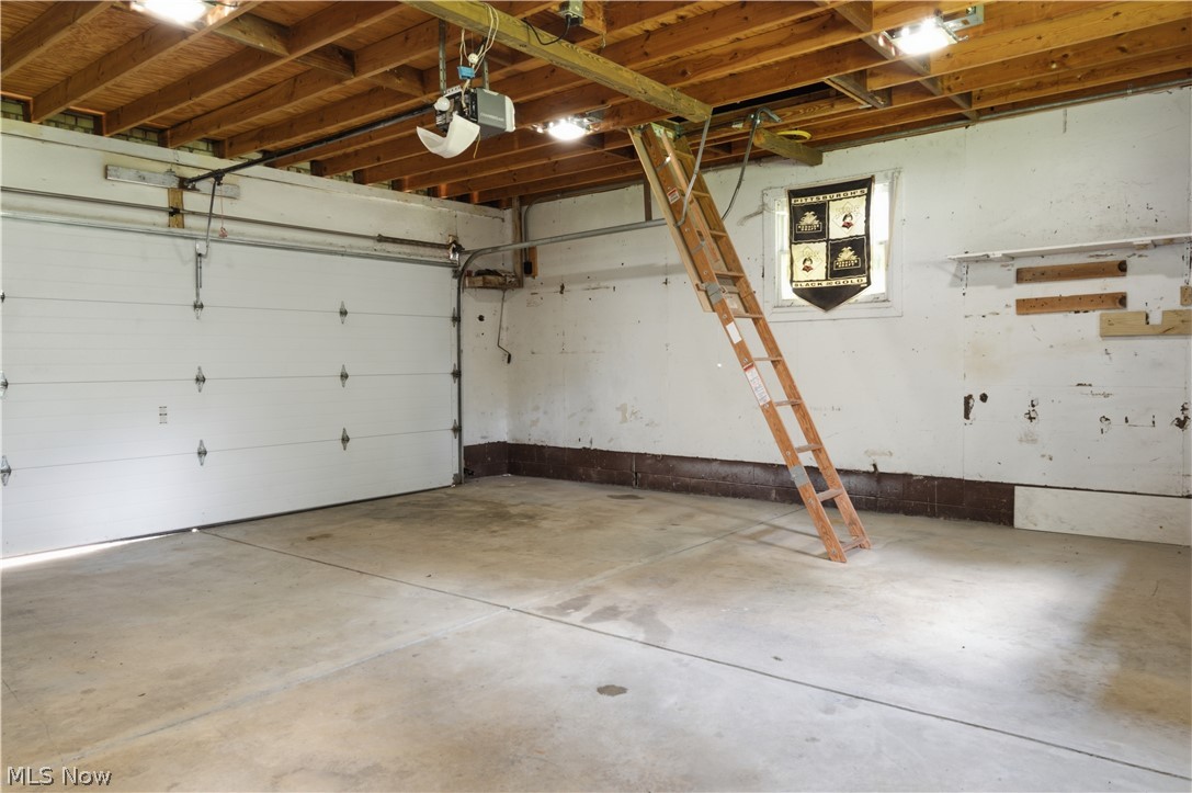 6987 White Oak Drive Hubbard OH 44425