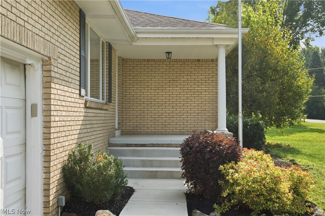6987 White Oak Drive Hubbard OH 44425