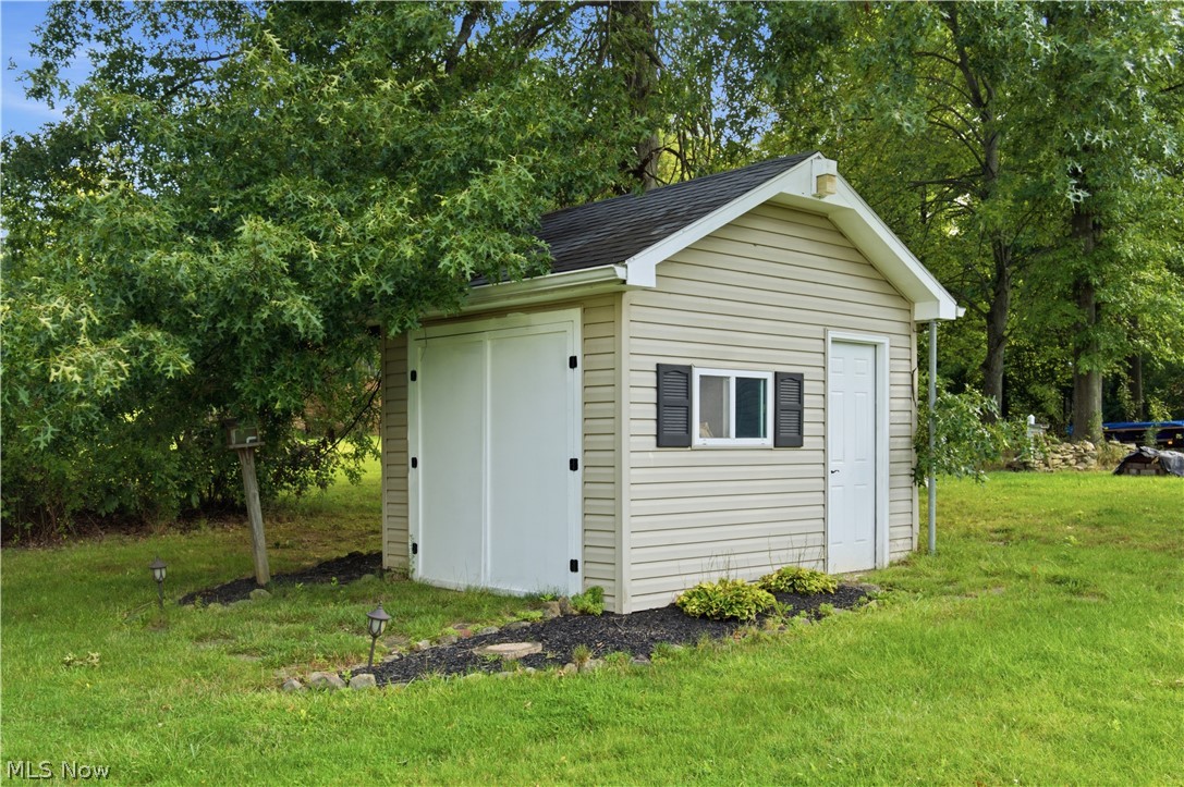 6987 White Oak Drive Hubbard OH 44425