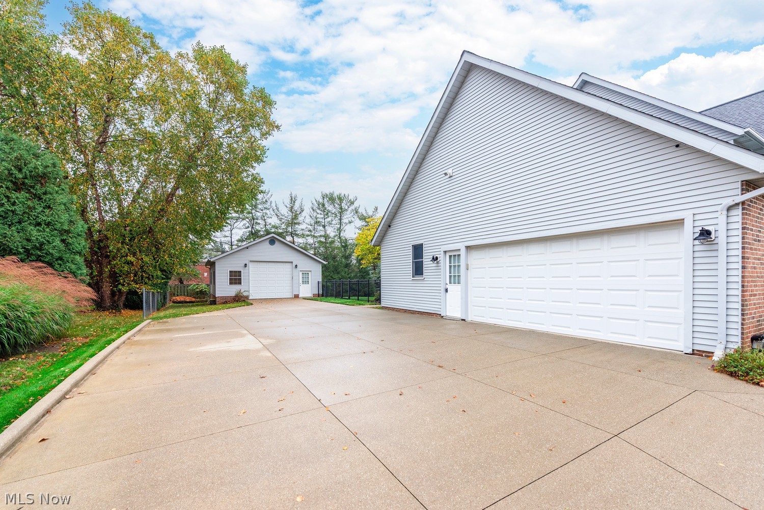 6581 Devonshire Drive North Royalton OH 44133
