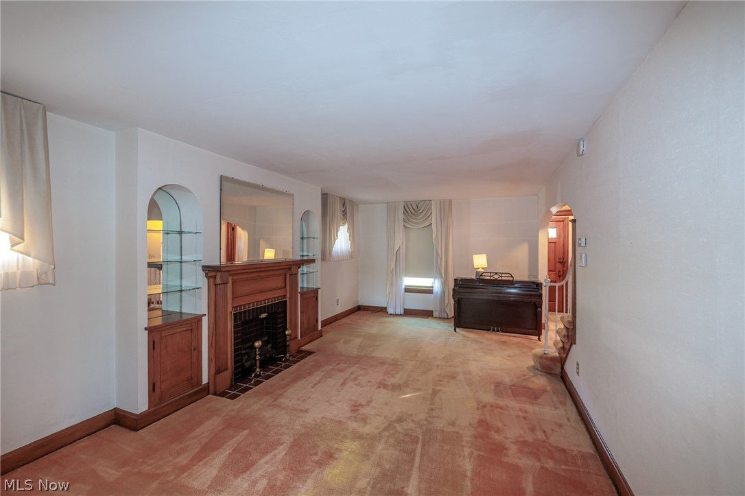 1327 Hillsdale Avenue Lorain OH 44052