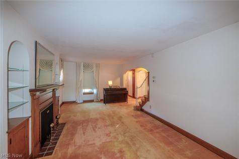 1327 Hillsdale Avenue Lorain OH 44052