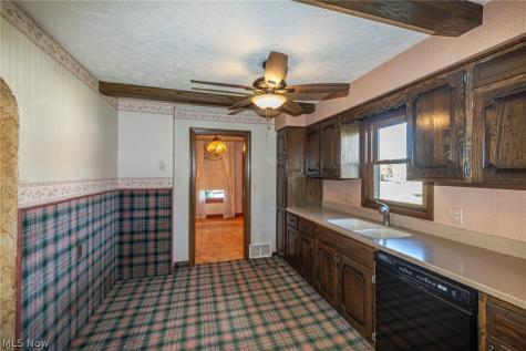1327 Hillsdale Avenue Lorain OH 44052
