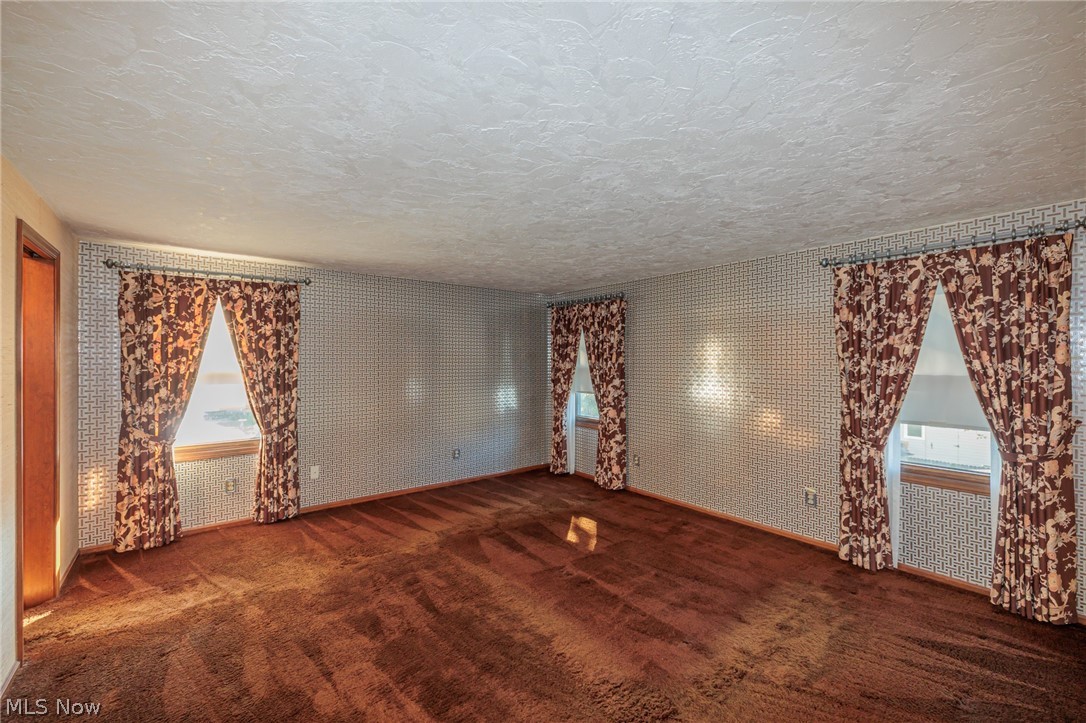 1327 Hillsdale Avenue Lorain OH 44052