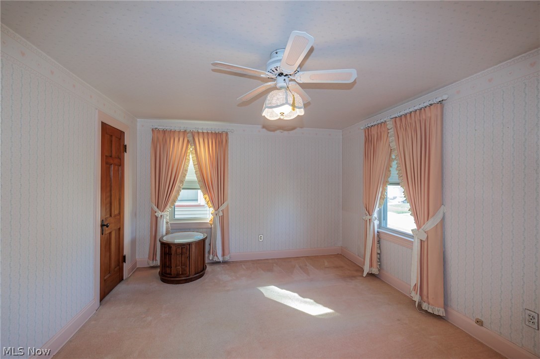 1327 Hillsdale Avenue Lorain OH 44052