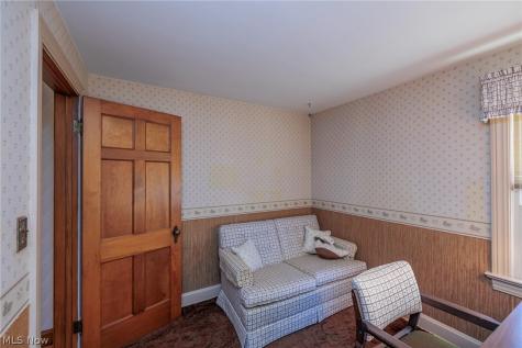 1327 Hillsdale Avenue Lorain OH 44052