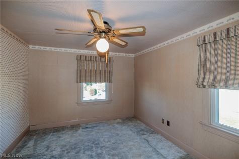 1327 Hillsdale Avenue Lorain OH 44052