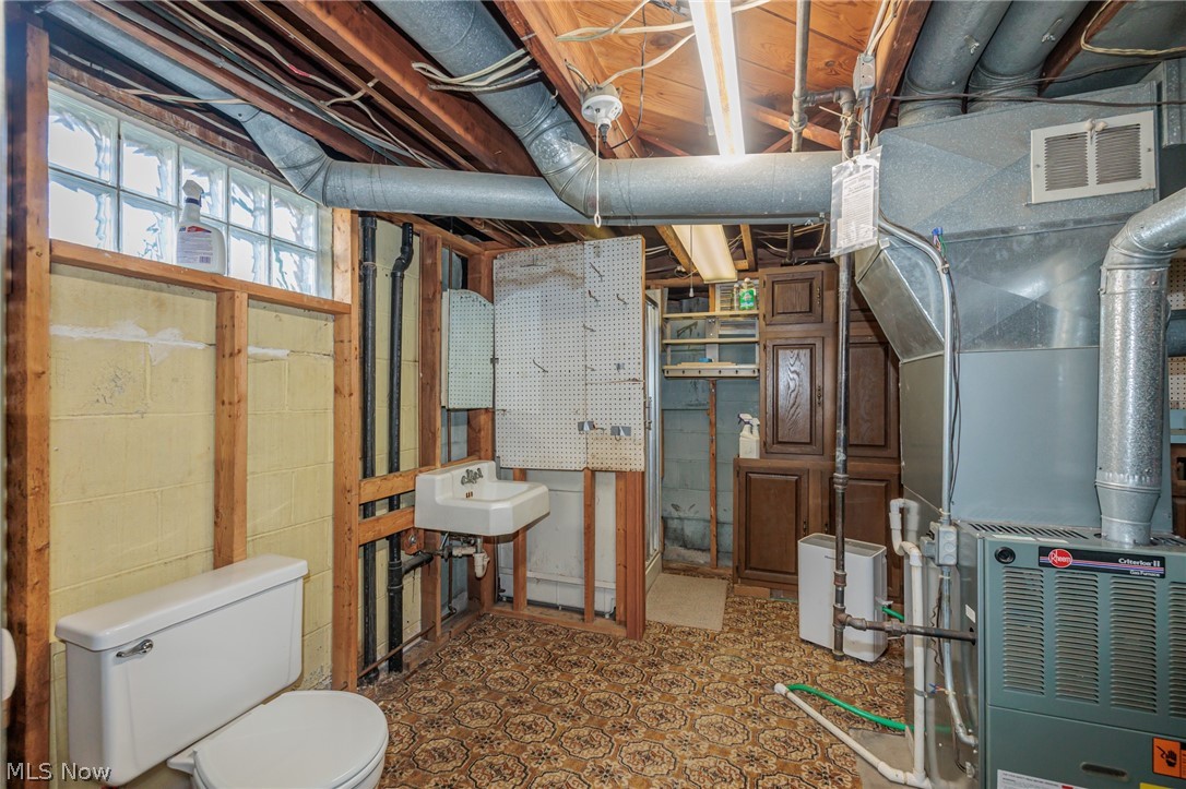 1327 Hillsdale Avenue Lorain OH 44052