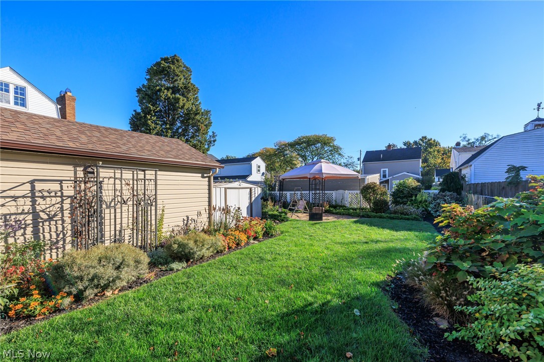 1327 Hillsdale Avenue Lorain OH 44052