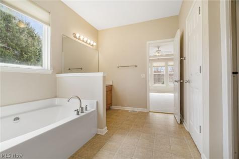 3196 Dunstone Circle Akron OH 44312
