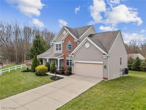 3196 Dunstone Circle Akron OH 44312