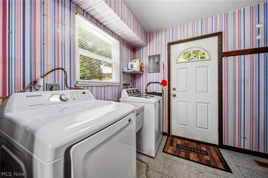 37377 Green Drive Eastlake OH 44095