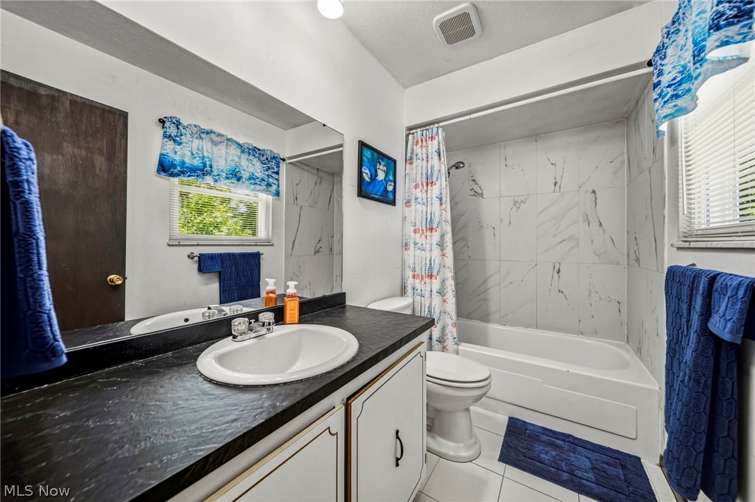 37377 Green Drive Eastlake OH 44095