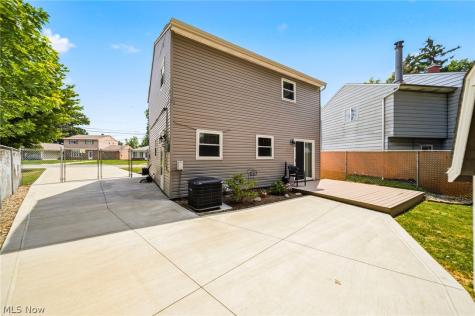 37377 Green Drive Eastlake OH 44095