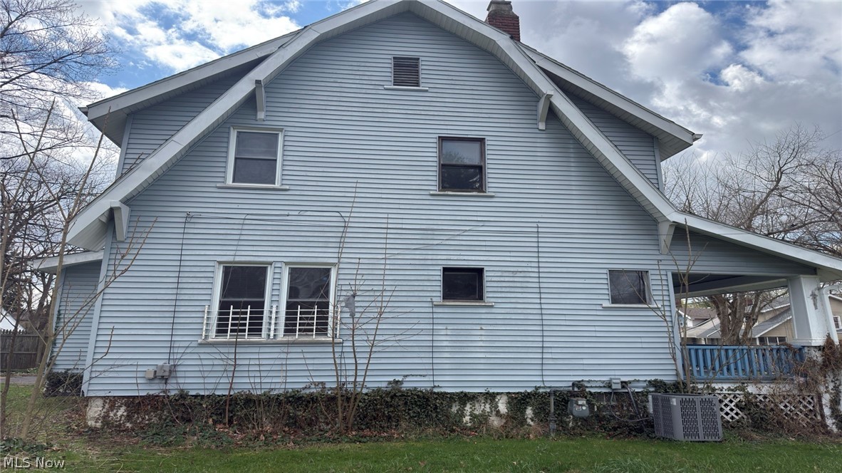 379 Noah Avenue Akron OH 44320