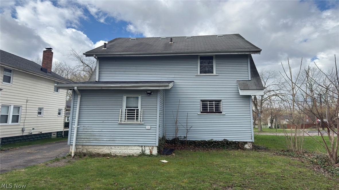 379 Noah Avenue Akron OH 44320