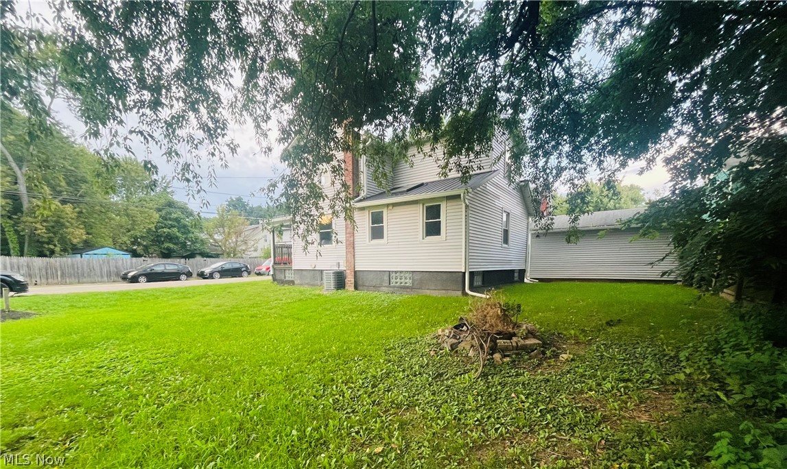 605 Chestnut Street Minerva OH 44657