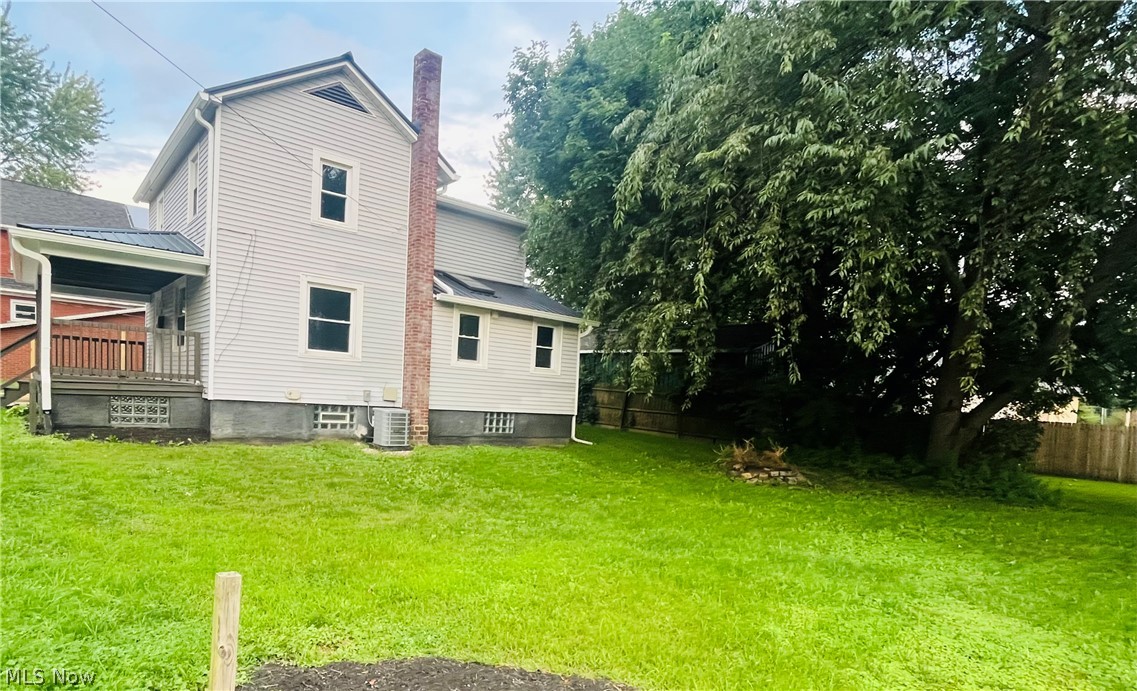 605 Chestnut Street Minerva OH 44657