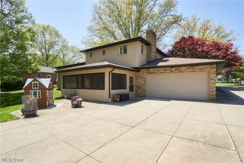 1535 Belle Meade Drive Copley OH 44321