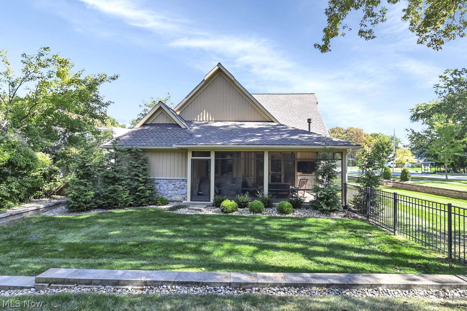 354 W Glen Park Drive Bay Village OH 44140